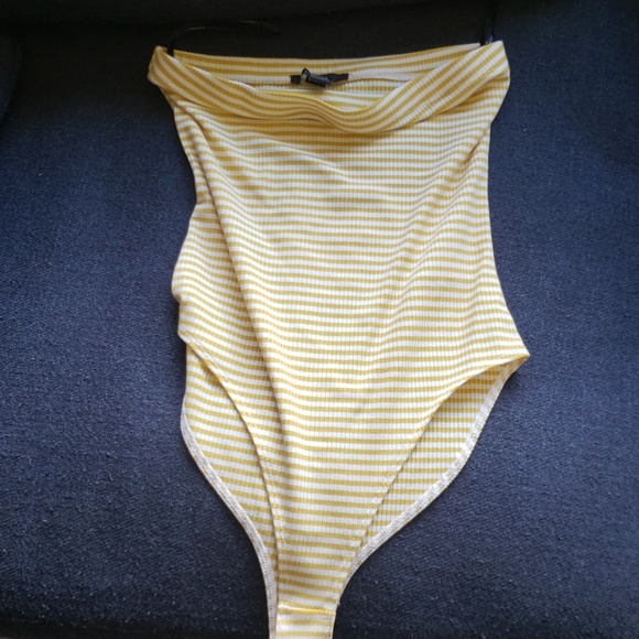 Forever 21 Other - Striped F21 strapless bodysuit